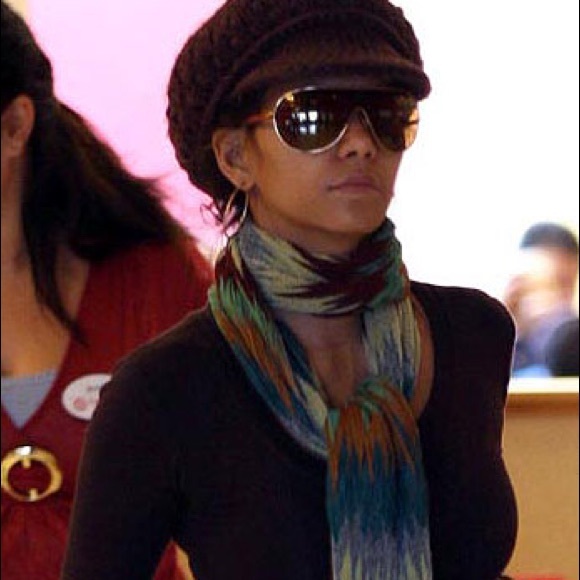 20% OFF🌟Tolani Weeds Scarf in Green/Black - Picture 12 of 13